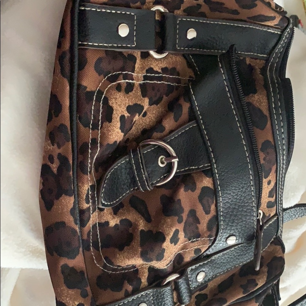 Hand bag
